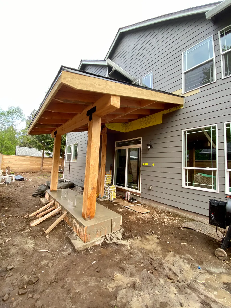 Backyard with outdoor kitchen: before