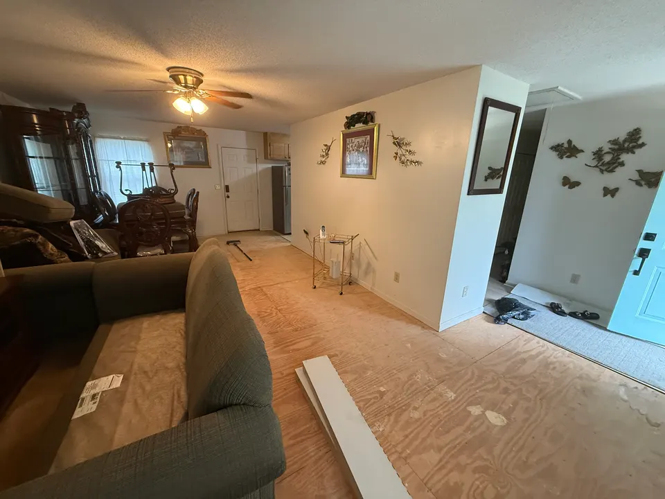 Living room, Kitchen, and hallway floors